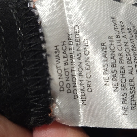 Anthropologie Breezy Straight Pant Red Motif Print Pants-Size 2 - Picture 15 of 17